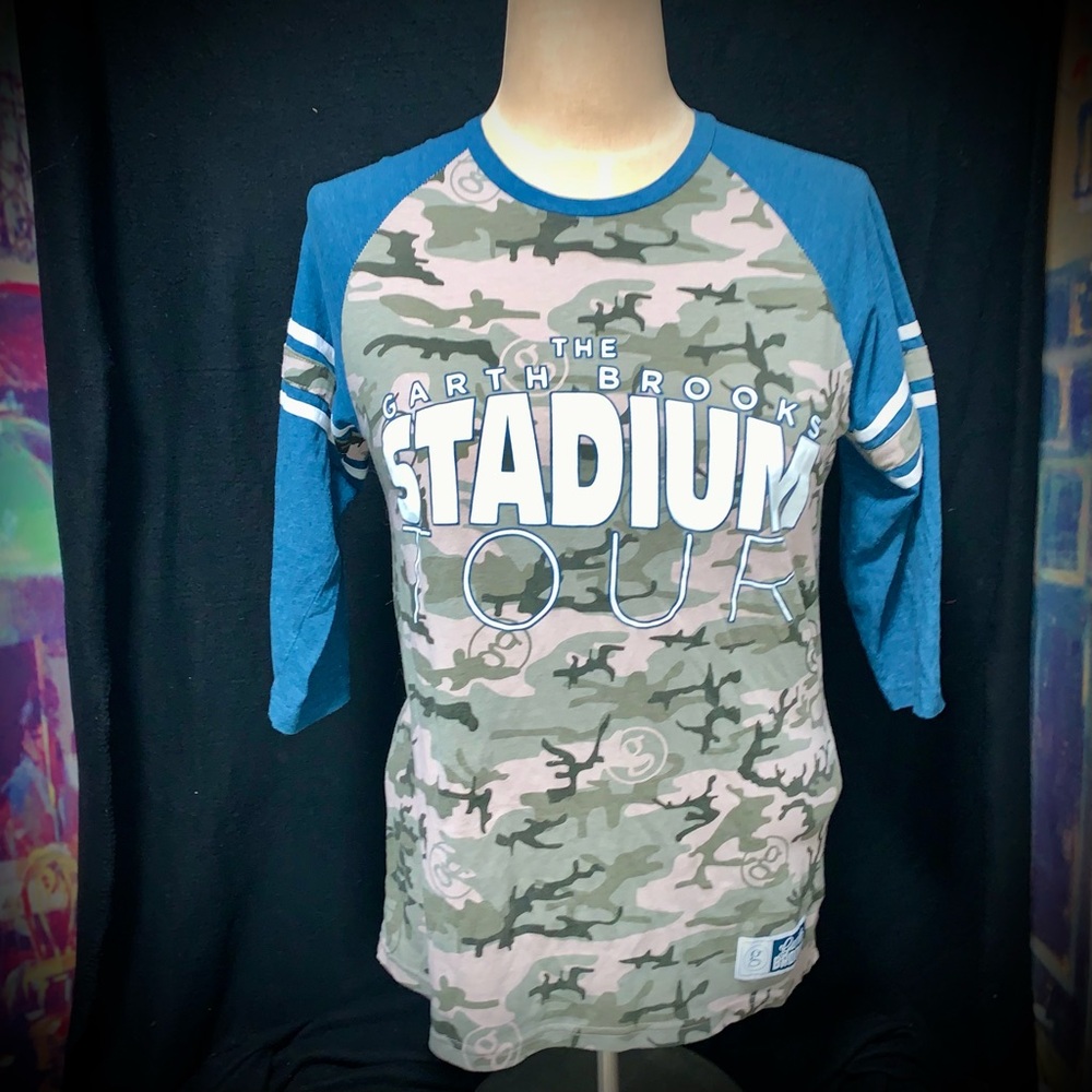 Garth Brooks Stadium Tour Camo Raglan Shirt Brooks #7 Country Concert Tee
